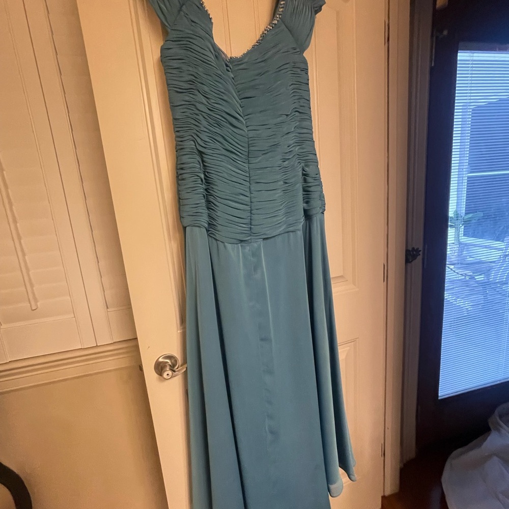 Evening gown of silk